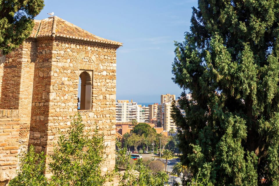 Malaga: Alcazaba and Roman Theatre Private Tour With Tickets - Quick practical tips so you feel comfortable