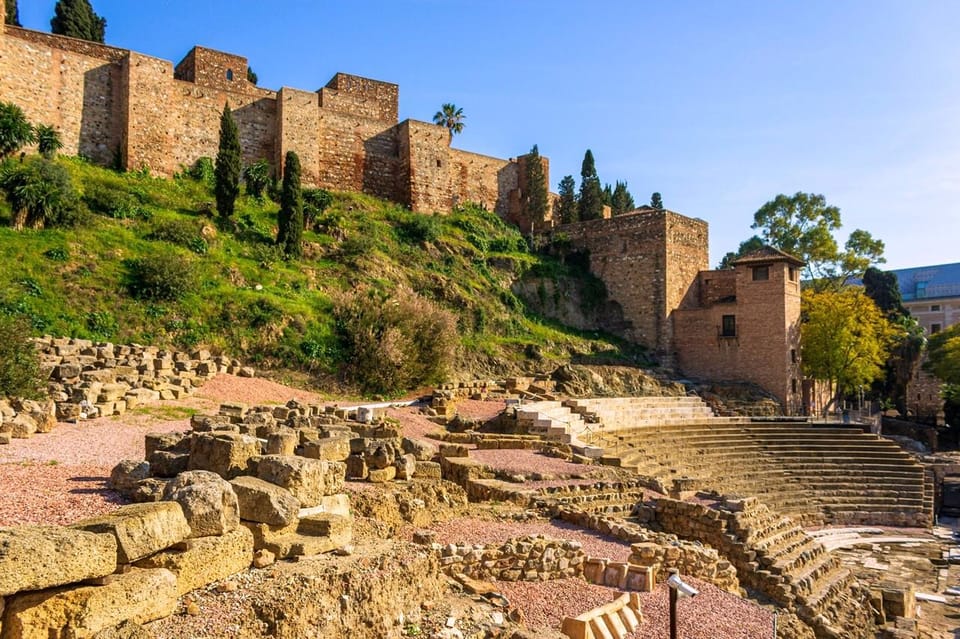 Malaga: Alcazaba and Roman Theatre Private Tour With Tickets - Alcazaba fortress: Moorish architecture with real breathing room
