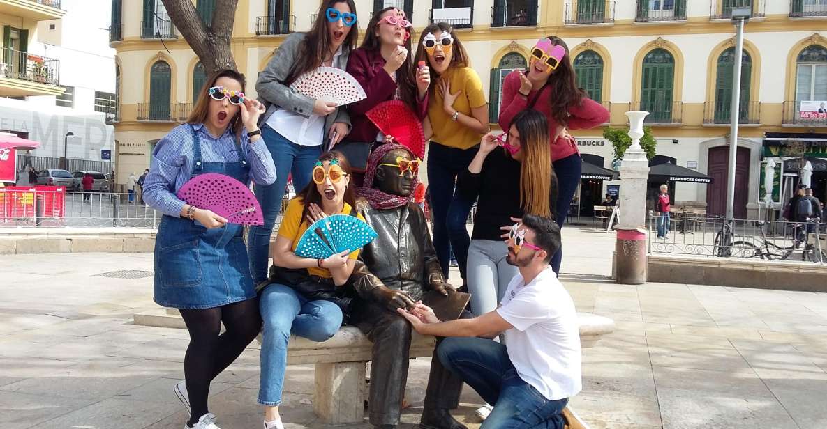 Malaga: Bachelorette Party Treasure Hunt - Picasso stops in Malaga: museum time without the museum fatigue