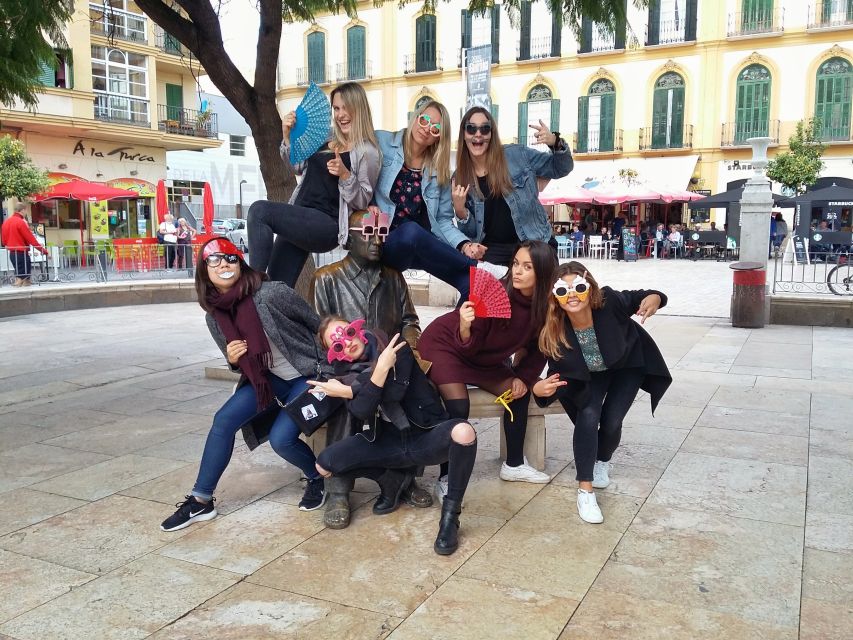 Malaga: Bachelorette Party Treasure Hunt - Carmen Thyssen and Mercado Central de Atarazanas: art and food in the same hunt