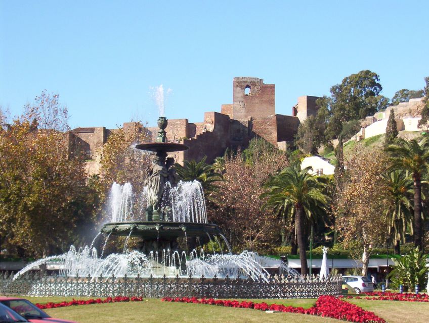 Malaga: City Center Walking Tour with Tapas Food Tastings - How the Tour Works: Food Stops With History Attached