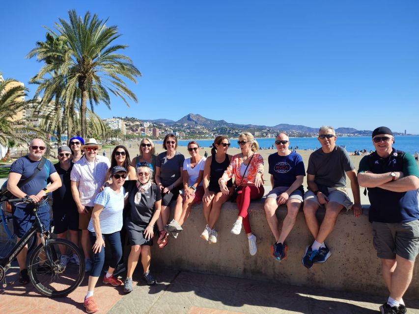 Malaga: Guided Bike Tour - Where the ride starts: P.º Reding, 11 and a helmet on