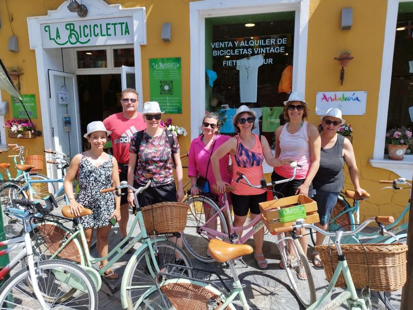 Malaga: Guided Bike Tour - Pedregalejo area: relaxing beach corridor and guided context