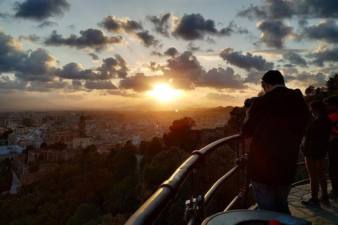 Malaga Highlights, Old Town & Viewpoints Walking Tour - Gibralfaro viewpoint: the short paved climb that pays off