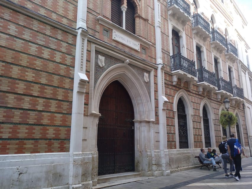 Malaga: Old Tour Walking Tour w/Cathedral & Picasso Museum - Picasso Museum Malaga: cubism and art made easier to follow