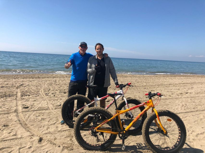 Malaga: Premium Guided Bike Tour - Guide power: local context, multilingual delivery, and Franco vibes