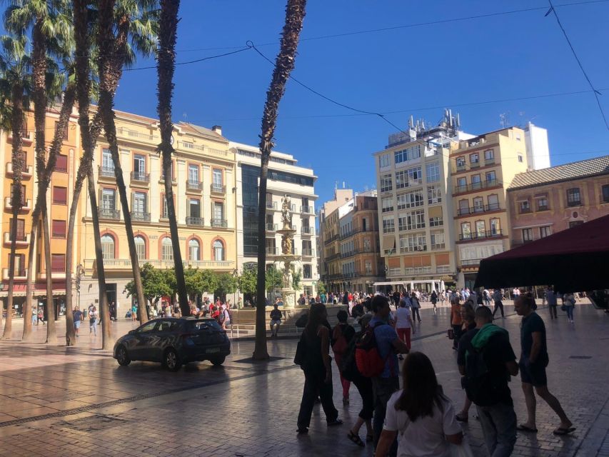 Malaga: Premium Guided Bike Tour - Bikes, comfort, and what to bring for a smooth ride