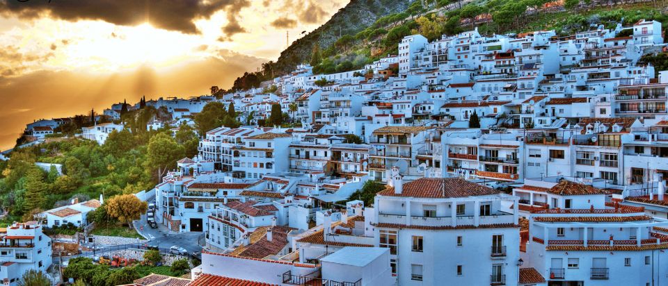 Malaga: Private Day Trip to Mijas - First stop: getting to Mijas Pueblo from Malaga