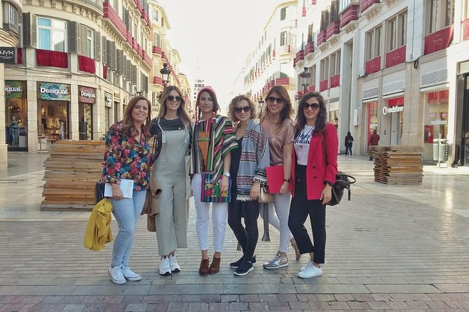 Málaga: Private Sightseeing Treasure Hunt - Price and value: what $33.88 really covers