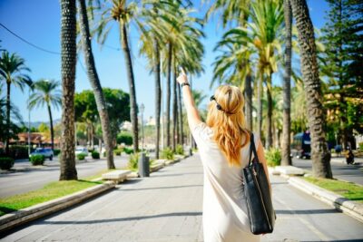 MALAGA PRIVATE TOUR - by OhMyGoodGuide - Getting There: Alameda Principal Start and Pedestrian-Only Pickup