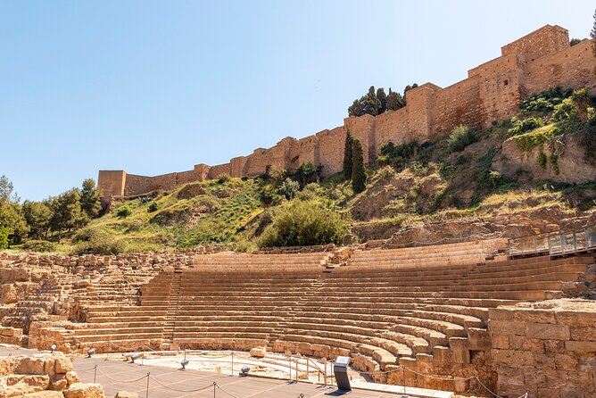 Malaga Scavenger Hunt and Sights Self-Guided Tour - Turning Malaga Into a Self-Guided Adventure (Not a Lecture)