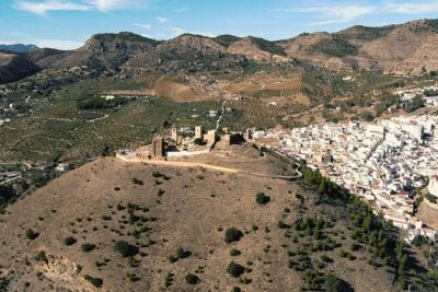 Málaga Small‑Group Wine Tour – Álora Castle Views & 4 Tastings - Small-group flow from 9:00 am: the day stays easy