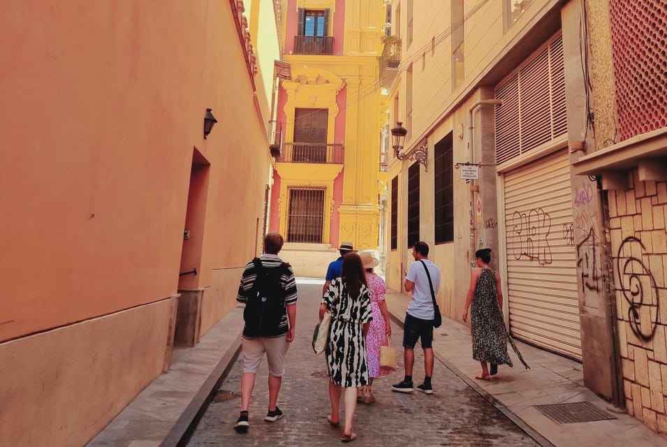 Malaga: Tapas Tasting Tour - The tapas route: up to 7 bites at 4 stops, from Iberian ham to pil-pil prawns