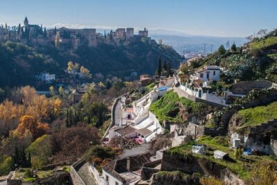 Malaga to Granada trip with Alhambra tickets included - Albaicín with a guide: street-by-street context and viewpoints