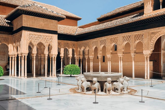 Malaga to Granada trip with Alhambra tickets included - What to bring and how to be comfortable all day