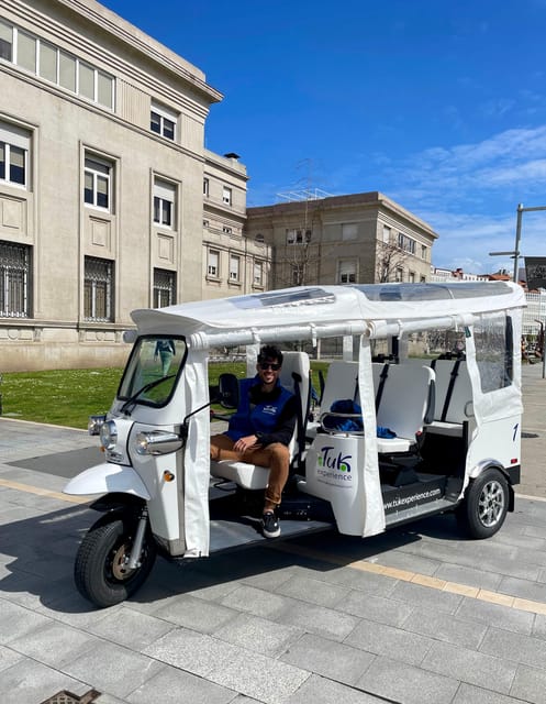 Malaga: VIP private Tuk Tuk tour - Cruise-terminal pickup at Muelle Dos vs Terminal A