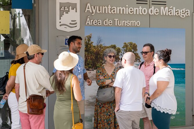 Malaga Walking Tour, Roman Theatre and Alcazaba with Tickets Included - Roman Theatre: where Malaga’s ancient city still speaks