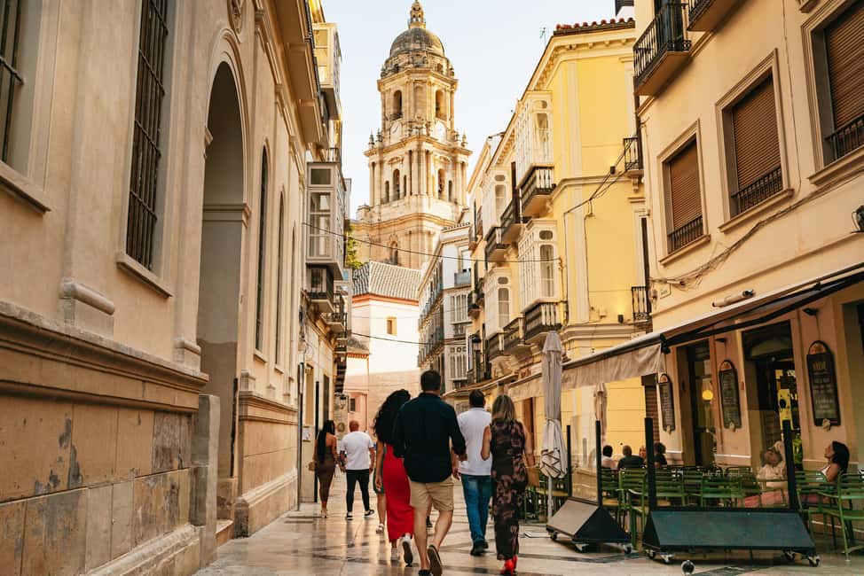 Malaga's tradition and tapas tour with Official Guide - Key Points You’ll Care About