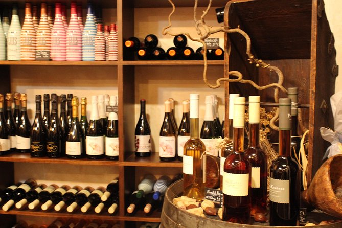 Marbella old town tour with Tapas and Wines - Plaza de Los Naranjos and the sights you should notice as you walk