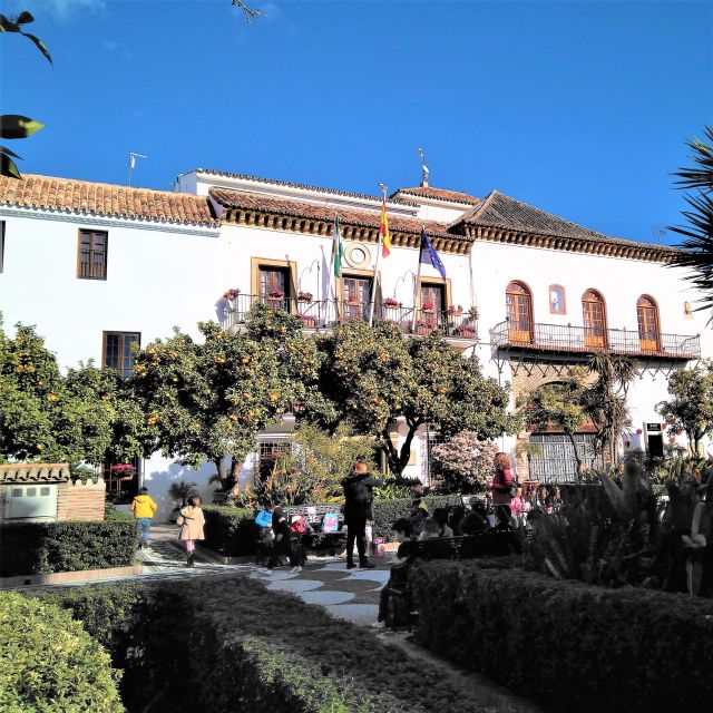 Marbella: Private Walking Tour - Private guide value on the Costa del Sol: when the $247 price makes sense