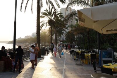 Marbella Private Walking Tour with a Local - Starting at Museo del Grabado Español Contemporáneo: Get Your Bearings Fast