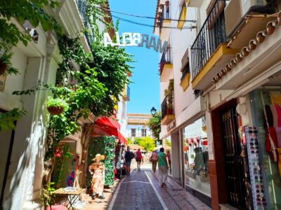 Marbella: Sightseeing Walking Tour - Meeting point and how to plan your timing