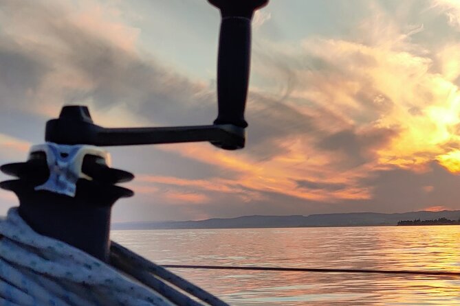 Marbella- sunset from a sailboat with drinks - Puerto Banús Marina: where the ride starts and what you’ll see