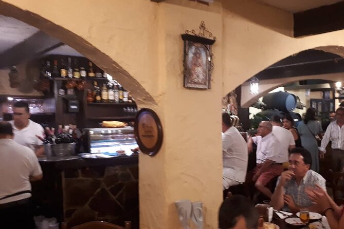 Marbella Tapas Tour - Meeting at Mercado Municipal de Marbella and getting your rhythm