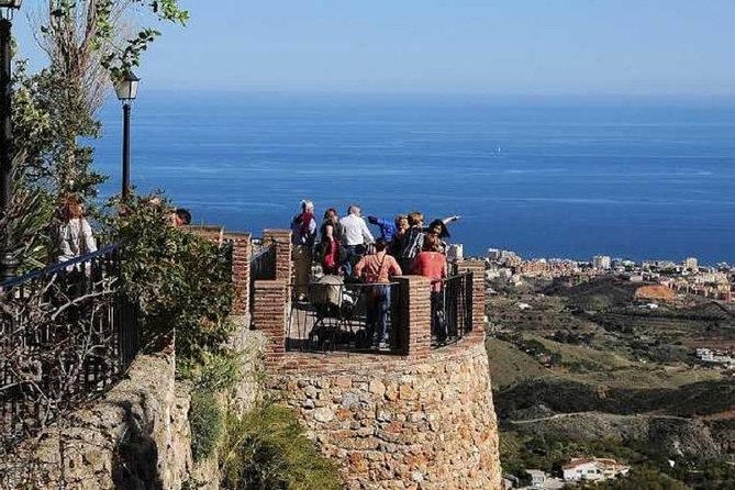Mijas Village Private Tour from Malaga and Surrounding Areas - The 4-Hour Private Format: How the Time Feels