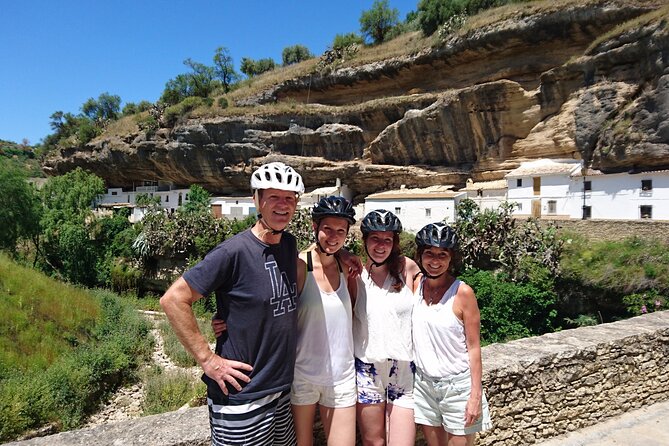 MTB (Self-Guided) Setenil de las Bodegas - 30km Easy - Friendly help on the day: Wayne, Heather, and Ciara show up in real stories
