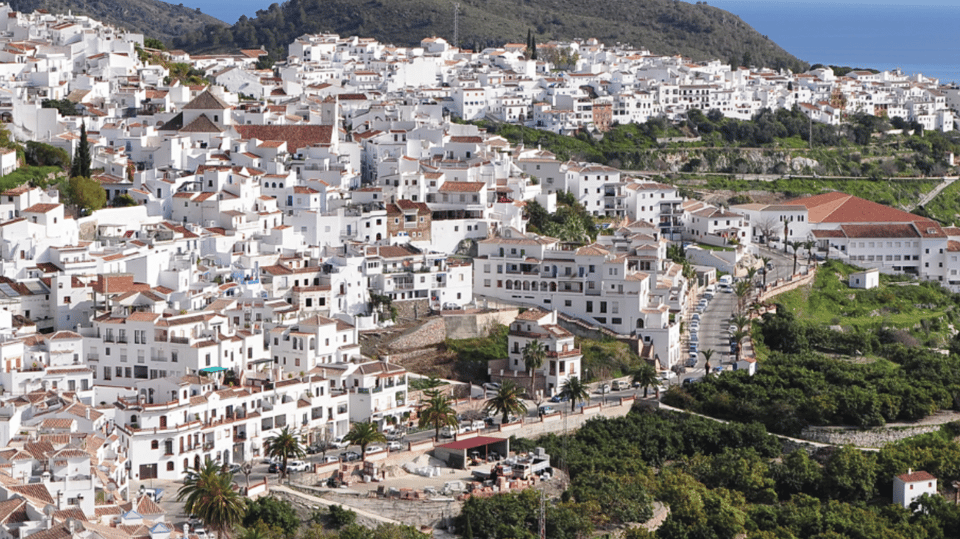 Nerja and Frigiliana from Málaga: the mountain and the sea - The most common friction points (and how to sidestep them)