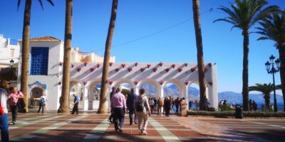 Nerja, Frigiliana & El Acebuchal: Full-Day Semi-Private Tour - From Malaga to Nerja: getting your bearings at Balcón de Europa