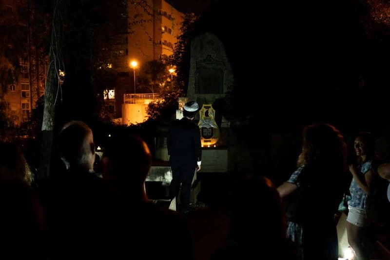 Night theatrical visit to the English cemetery - The 1831 Story: From Beach Burials to a Protestant Cemetery