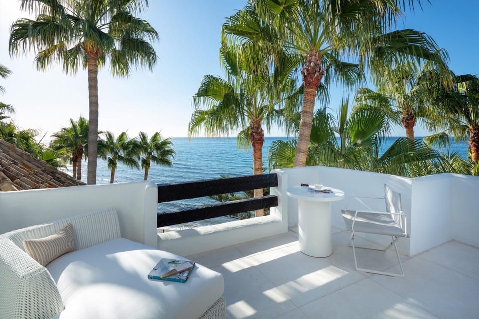 One Day Tour of Marbella, Mijas, Puerto Banus and Benalmadena - Puerto Banús: luxury port energy with 2 hours to explore