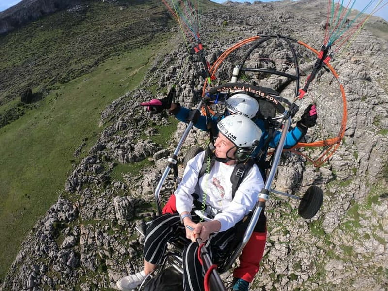 Paramotoring in Ronda (Malaga), near Marbella - Comfort checklist: wind, glasses, warmth, and the weight limit