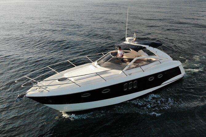 Private 4h Half-Day Luxury Boat Trip from Puerto Banus, Marbella - Price and Value for a Group of Up to 11