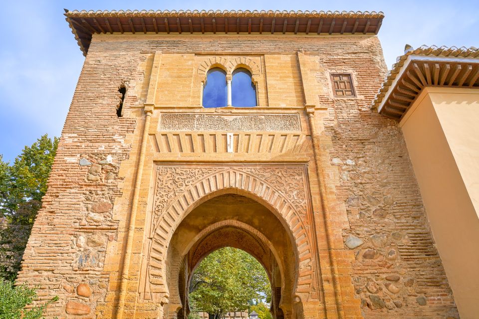 Private Alhambra Tour From Malaga & Surrounds - Key things that make this tour worth your time