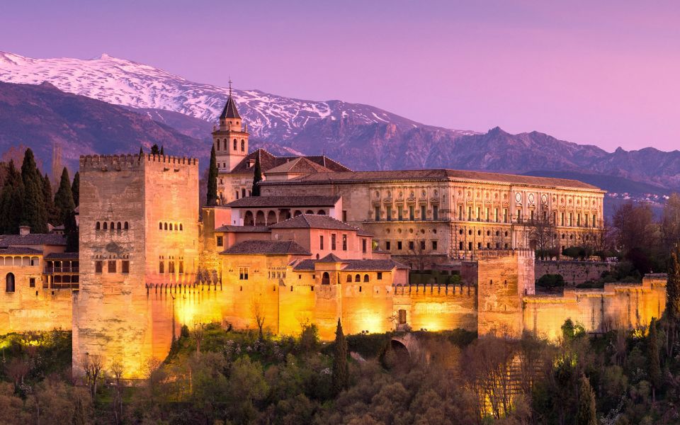 Private Alhambra Tour From Malaga & Surrounds - Generalife Gardens: The Summer Palace Side of the Alhambra Complex