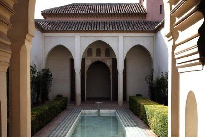 Private Malaga: Alcazaba, Museum, Market, Cathedral & Picasso - Private Guide Details That Make the Difference