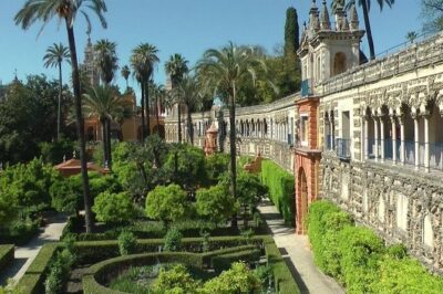 Private Multiday: Cordoba,Granada, Alhambra & Seville from Malaga - Alhambra in Granada: Palaces, Nasrid Areas, and Real Time to Reset