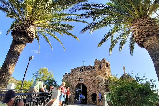Private tour in Mijas with hotel or shore pickup on Costa del Sol - Pickup from Marbella and the Ardales guide meet-up detail