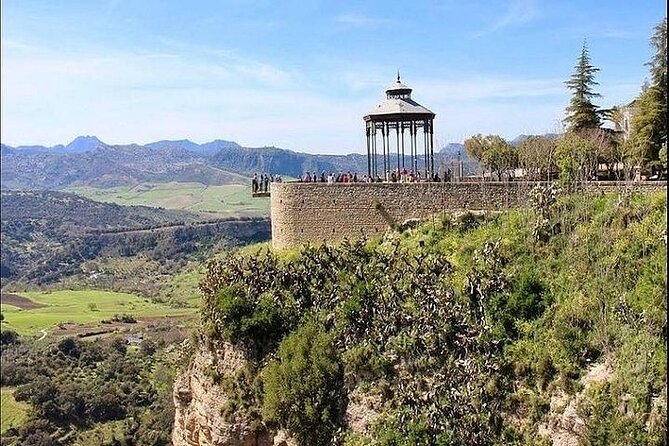 Private Tour of Ronda and Setenil de Las Bodegas - Ronda’s 2-hour guided tour: Plaza de Toros and Puente Nuevo