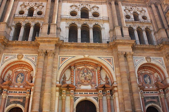 Private walking tour - From the old main square to New Year’s Eve rituals at midnight