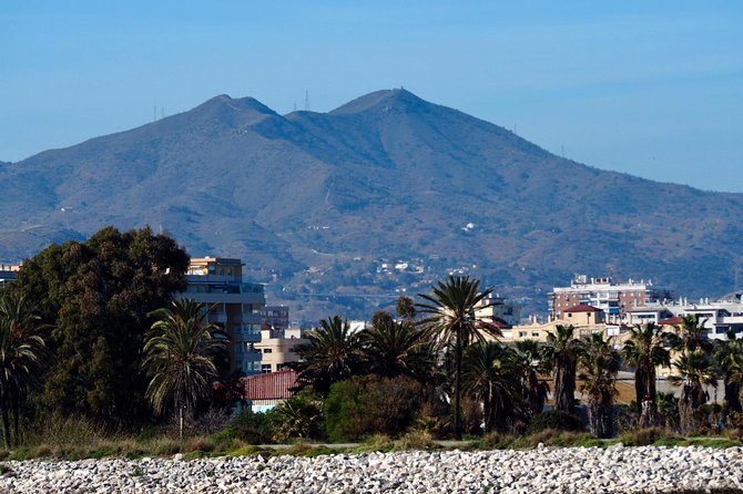 Rent a Trekking bike: Full Day 24 hours - Start Line in Centro: Meeting Point, Bikes, and a Simple Game Plan