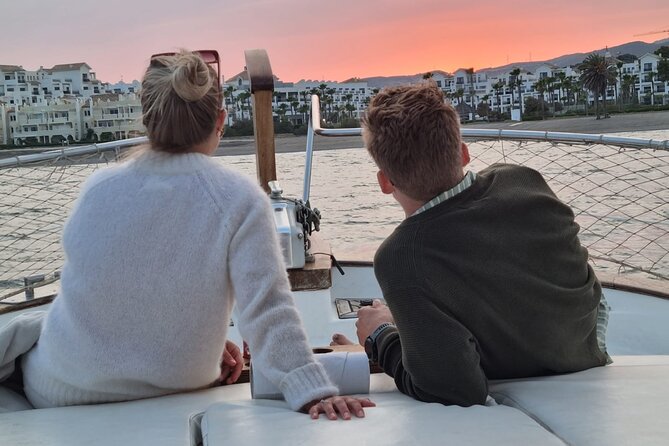 Romatic sea experience (Sunset + overnight + Breakfast) - Private Breakfast and the 10:00 AM Finish