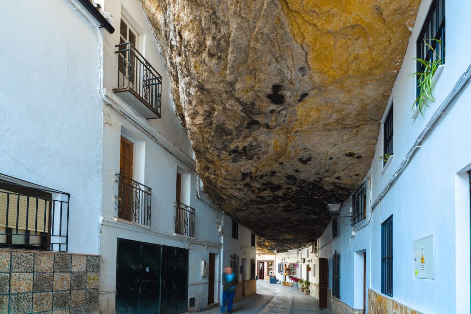Ronda and Setenil Full Day - A 10-hour loop from the Costa del Sol: how the day runs