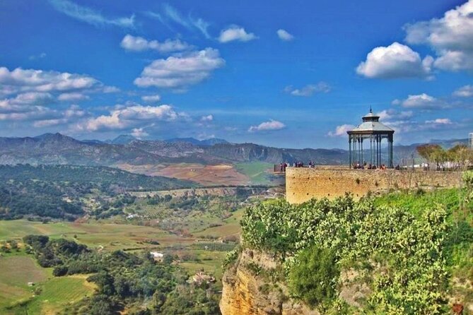 Ronda Historical Walking Tour with Bullring Entrance - Churches of Santa Maria la Mayor and Nuestra Señora de la Paz