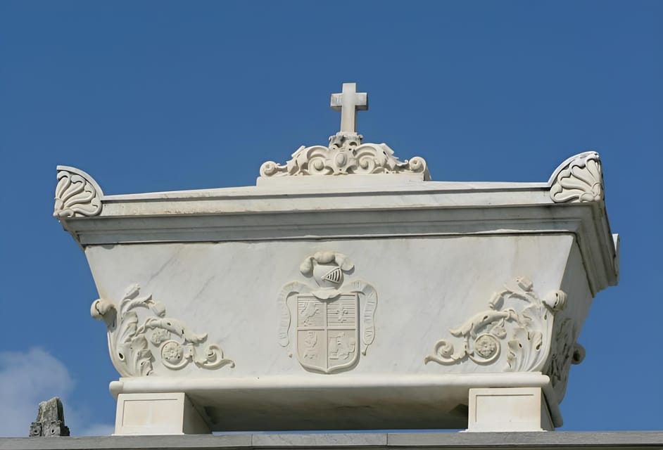 San Miguel Cemetery Tour of Malaga - General Torrijos and the city’s darker turning points