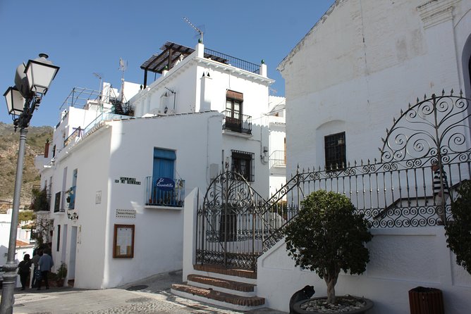 Semi-private Tour to Frigiliana and The Lost Village with lunch included - Your morning on the coast: Mercedes Vito pickup and a 9:30 start