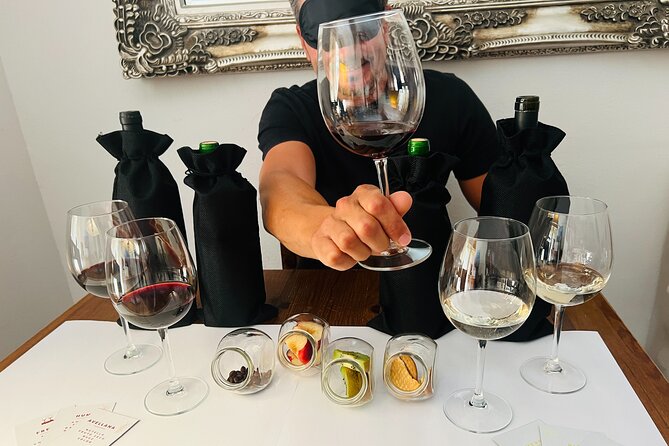 Sensory Tasting to Discover Wine with the 5 Senses - Wine With Your Eyes and Ears: What the 5-Senses Format Really Means
